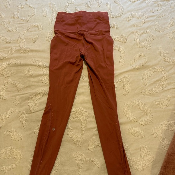 Lululemon Muave leggings - Picture 4 of 7